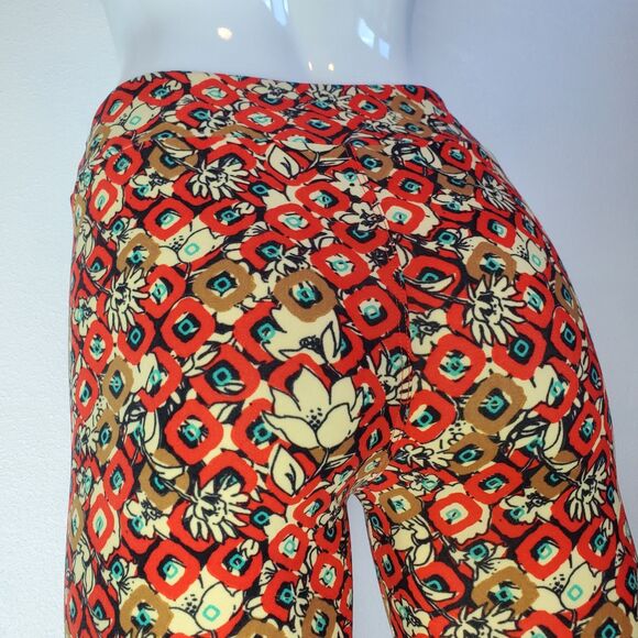 NEW LuLaRoe Red Floral Leggings - Picture 4 of 9